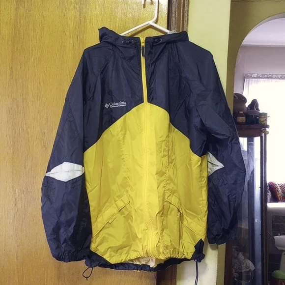 Columbia Sportswear Large Lightweight Windbreaker Jacket w/ Hood, Yellow & Black - Picture 1 of 7